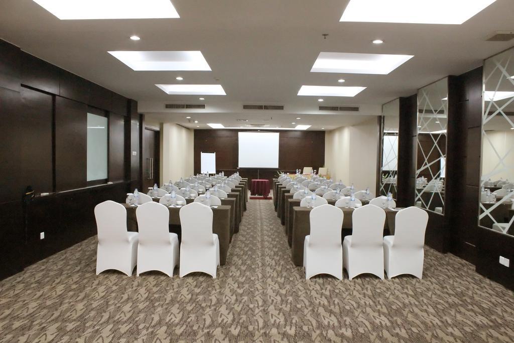 Swiss-Belinn Baloi Batam Nagoya Dış mekan fotoğraf
