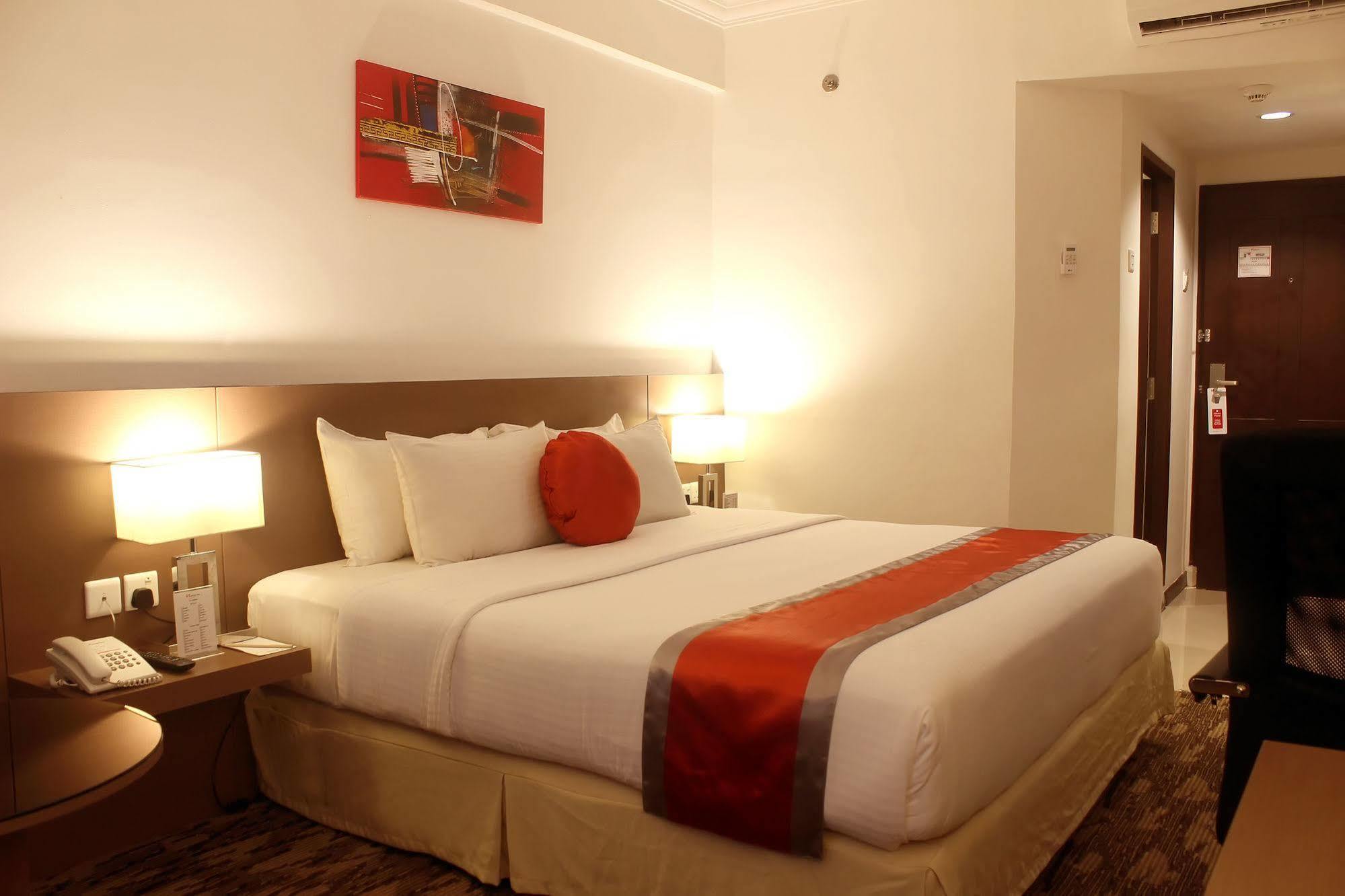 Swiss-Belinn Baloi Batam Nagoya Dış mekan fotoğraf
