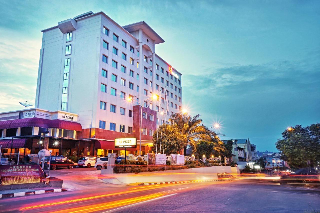 Swiss-Belinn Baloi Batam Nagoya Dış mekan fotoğraf